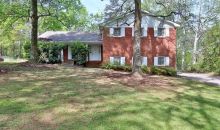 2219 Scenic Dr Snellville, GA 30078