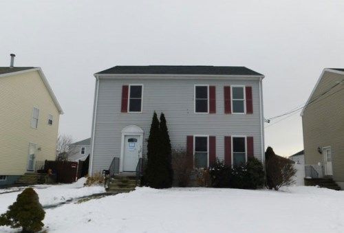 172 Vale St, Fall River, MA 02724