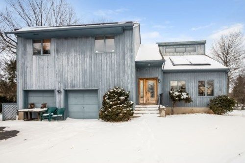 7 E Emerald Isle Dr, Lake Hopatcong, NJ 07849