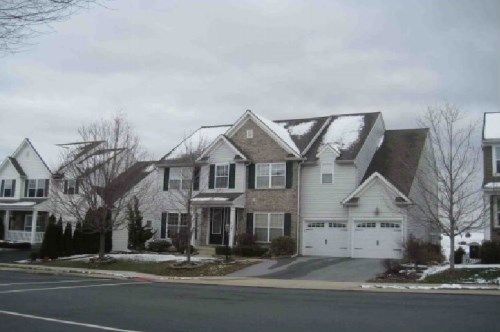 53 Dawkins Dr, East Earl, PA 17519