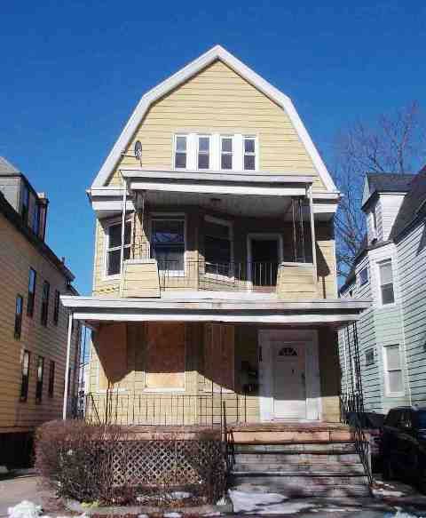 305 S CLINTON ST, East Orange, NJ 07018