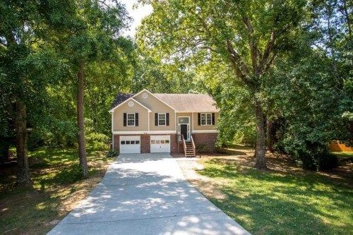 719 Muirfield Dr, Winder, GA 30680