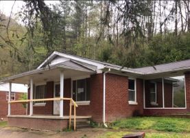 223 Persimmon Rd, Stollings, WV 25646