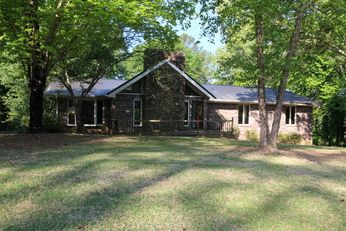 113 Windy Hill Road, Rainbow City, AL 35906