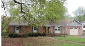 301 Thelmar Ln, Portsmouth, VA 23701