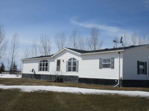 677 22nd St NE, Thompson, ND 58278