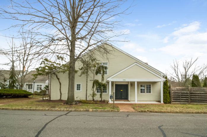 41 D Winthrop Rd #41d, Monroe Township, NJ 08831
