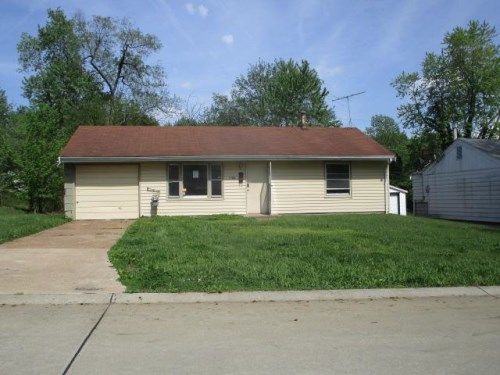 9768 Dennis Dr, Saint Louis, MO 63136