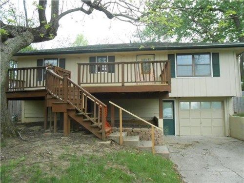 206 N Titus Ave, Excelsior Springs, MO 64024