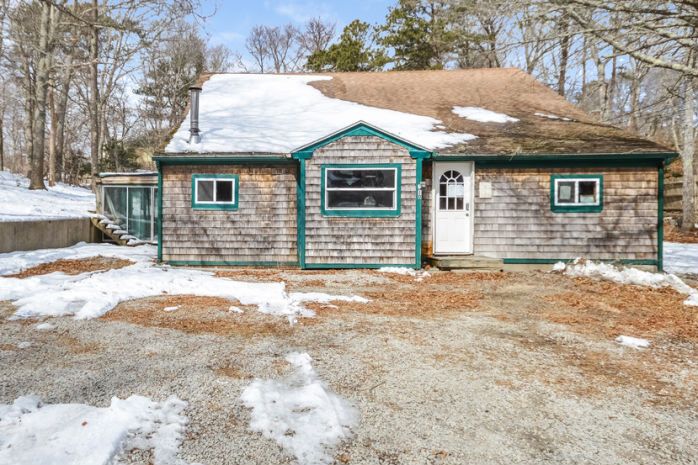 10 Cardinal Dr, Plymouth, MA 02360