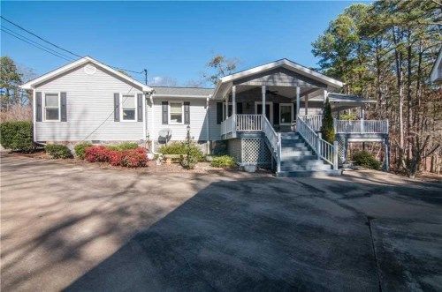 156 Cedar St, Lavonia, GA 30553