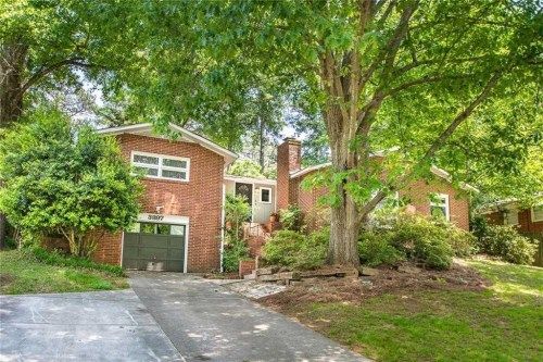 3897 Commander Dr, Atlanta, GA 30341