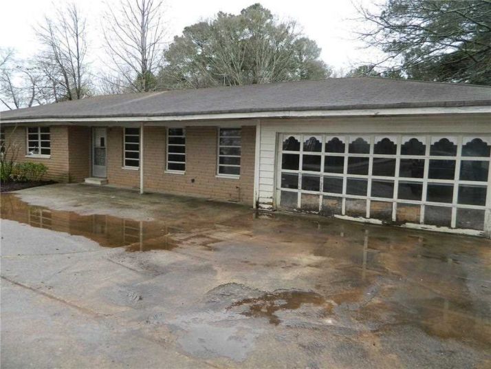 5892 Covington Hwy, Decatur, GA 30035