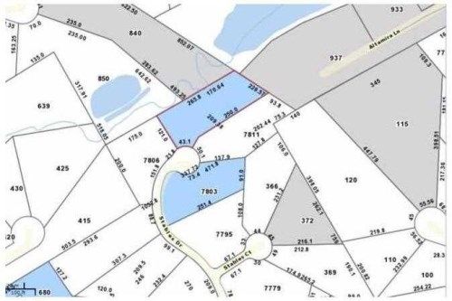 7814 Stables Dr, Atlanta, GA 30350