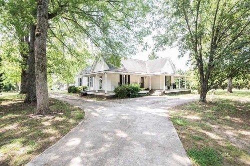 24 Hendrix Rd, Douglasville, GA 30135