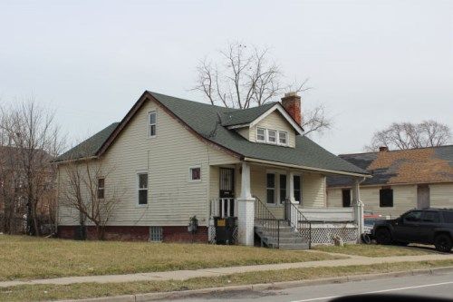 2988 CHALMERS, Detroit, MI 48215