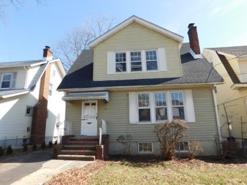 34 Hennessy Place, Irvington, NJ 07111