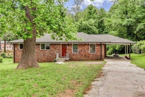 3463 Springlake Dr, Decatur, GA 30032