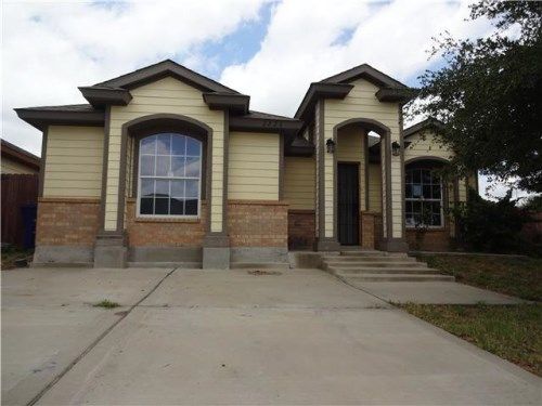 2224 Los Olivos Ln, Laredo, TX 78046