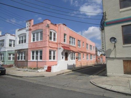 27 N Dover Ave, Atlantic City, NJ 08401