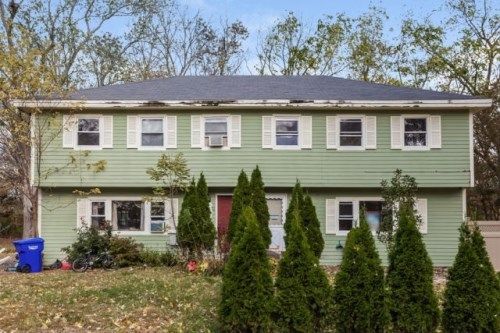 9 Warren St, Maynard, MA 01754
