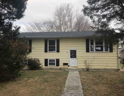 120 N Lake Dr, Stevensville, MD 21666