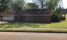 801 Longwood Pl Clinton, MS 39056