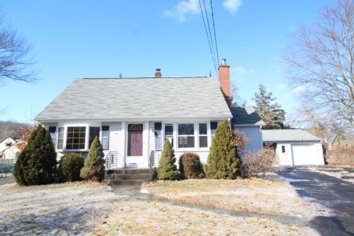 9 Plymouth Court, Wallingford, CT 06492