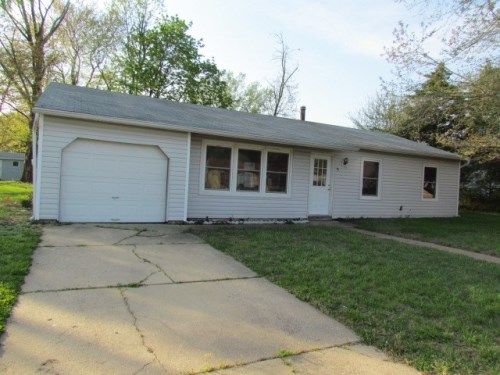 16 Ivy Hall Ln, Sicklerville, NJ 08081