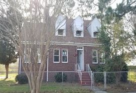 124 Armstrong St, Portsmouth, VA 23704