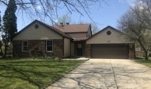 852 Huntington Dr Crystal Lake, IL 60014