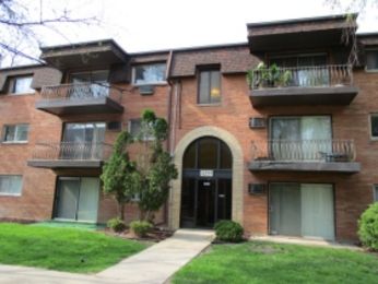 2345 185th Ct Apt 23, Lansing, IL 60438