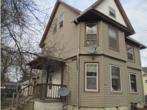 1913 10th Ave, Rock Island, IL 61201