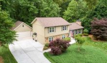 3288 Mountain Hollow Dr Marietta, GA 30062