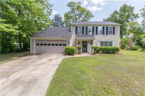 10844 Morning Dove Ct, Hampton, GA 30228