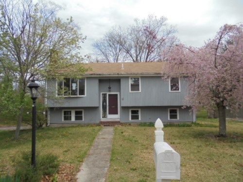 13 Wright Street, Rockland, MA 02370