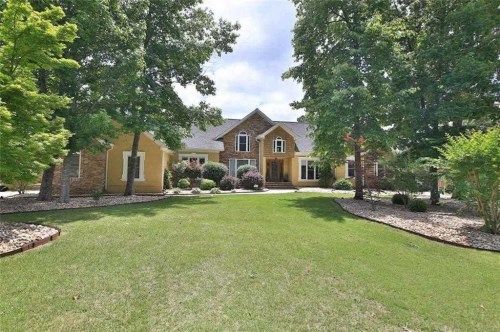 61 Castleman Rd, Carrollton, GA 30116