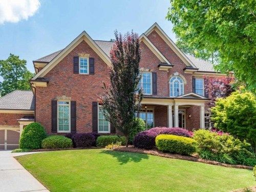 2102 Greenway Mill Ct, Snellville, GA 30078