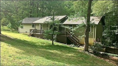 71 Rustica Dr, Newnan, GA 30263