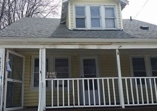 7568 Studebaker Ave, Warren, MI 48091