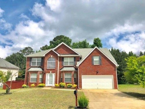 6049 Redtop Loop, Fairburn, GA 30213