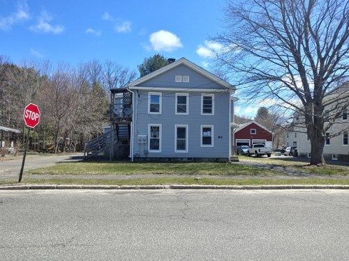 90 Meadow St, Winsted, CT 06098