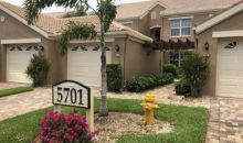 5701 HERON LN #705 Naples, FL 34110