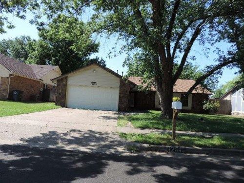 12542 E 37th Pl, Tulsa, OK 74146