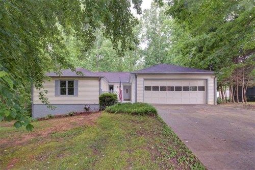 4416 Oak Creek Point, Gainesville, GA 30506