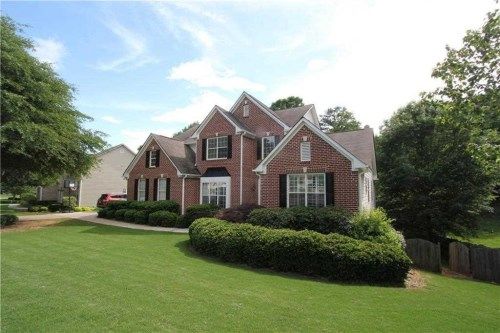 1012 Forest Creek Dr, Canton, GA 30115