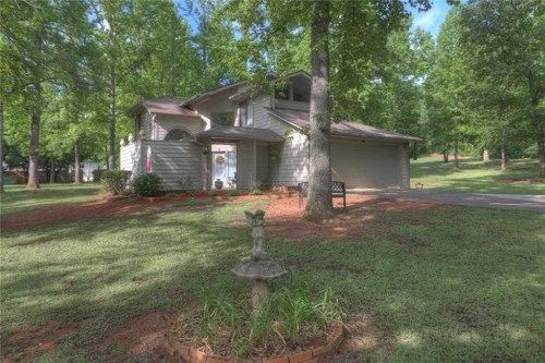 18009 Wildwood Rd, Griffin, GA 30223