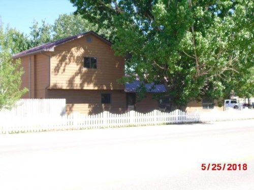 801 N 6th St, Greybull, WY 82426