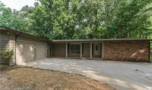 2592 Amberly Dr Atlanta, GA 30360