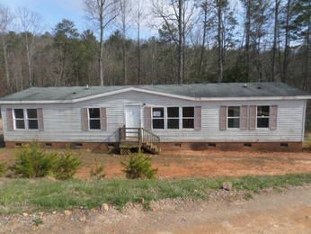 372 Beacon Lane, Mount Airy, NC 27030